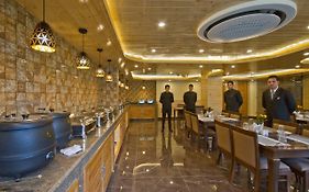 The Holiday Villa Resorts & Spa